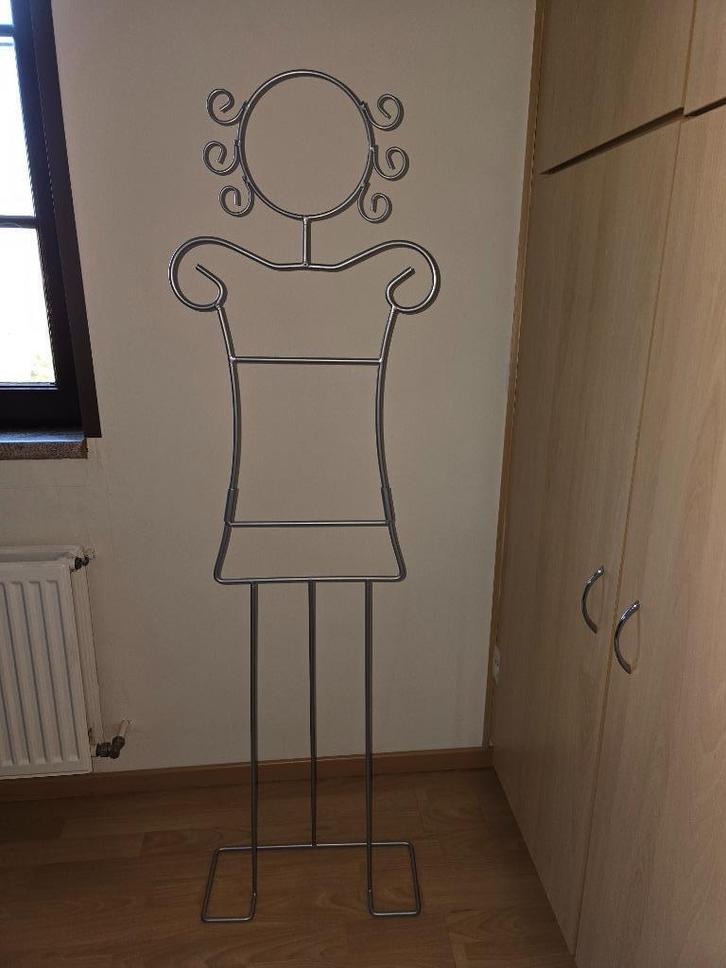 kledinghangers, Huis en Inrichting, Woonaccessoires | Kapstokken, Zo goed als nieuw, Staande kapstok, 150 tot 200 cm, Metaal, Ophalen