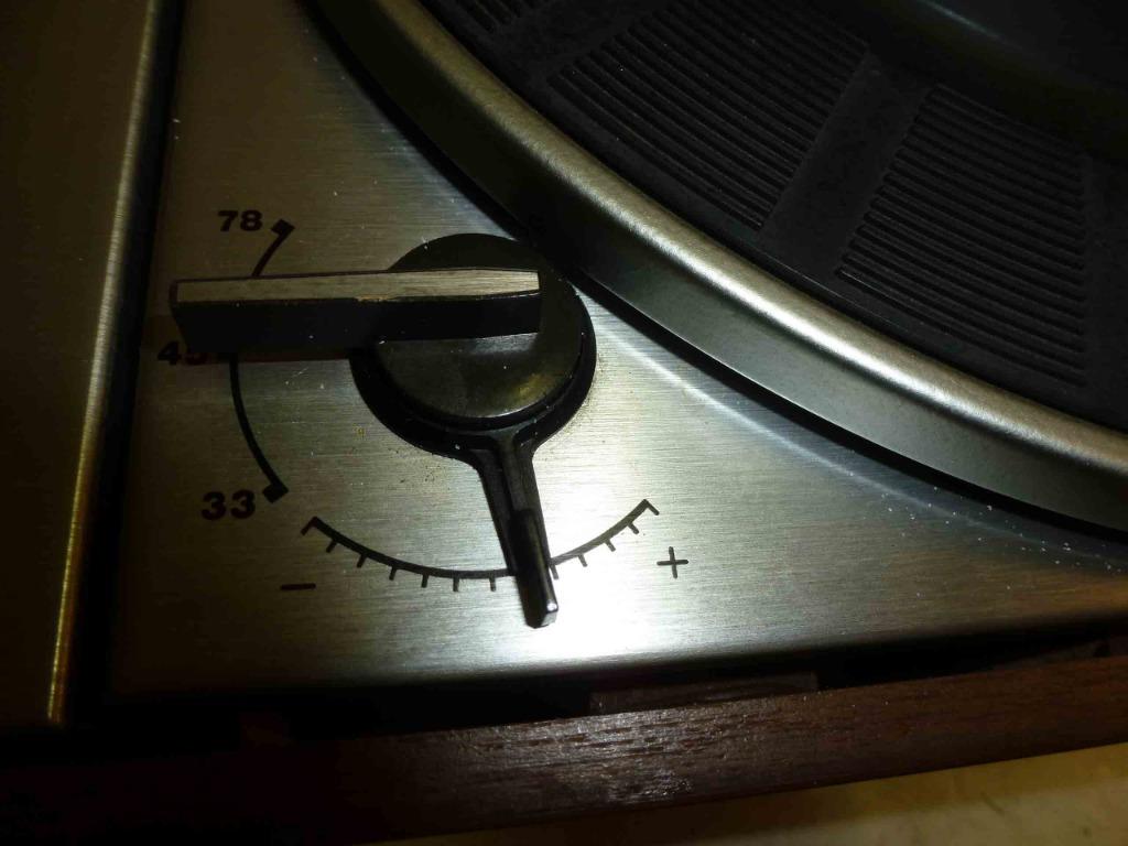 Platine Vinyle TELEFUNKEN W 238 HIFI - Allemande (à Réparer)