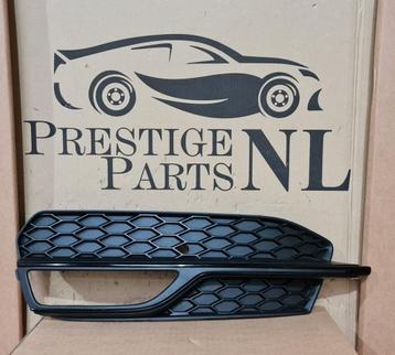 Audi A3 8V S-line S3 Kapjes Inleg Links Rooster 8V3807681G beschikbaar voor biedingen