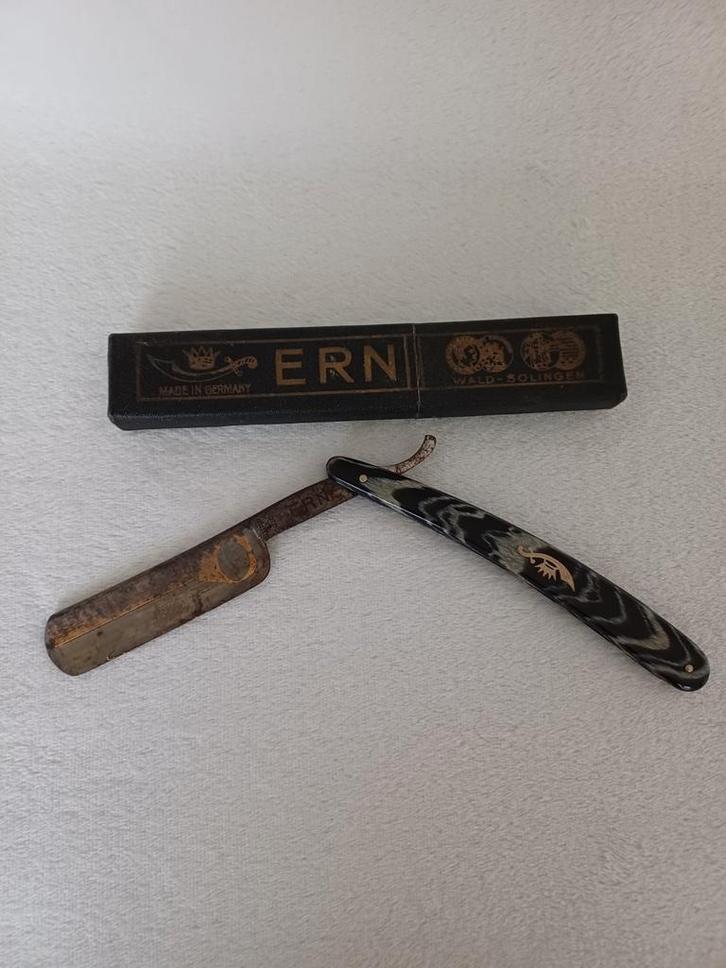Rasoir "ERN Solingen Wald" Coupe-choux vintage., Collections, Rétro, Enlèvement