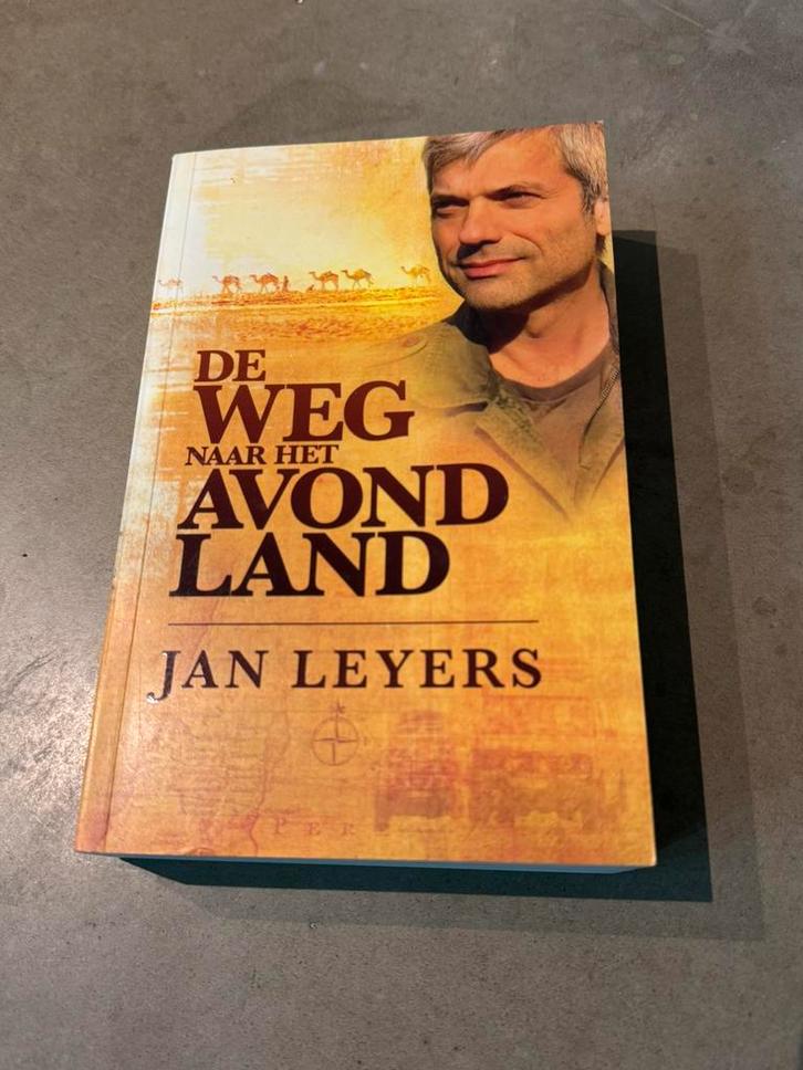 Jan Leyers - De weg naar het Avondland, Livres, Récits de voyage, Comme neuf, Europe, Enlèvement ou Envoi