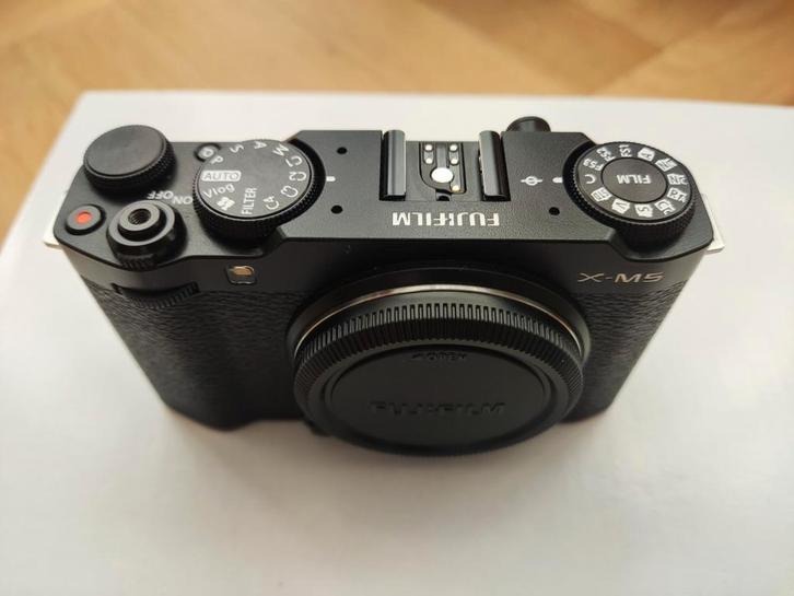 Fujifilm X-M5 + alle toebehoren + factuur, Audio, Tv en Foto, Fotocamera's Digitaal, Ophalen of Verzenden