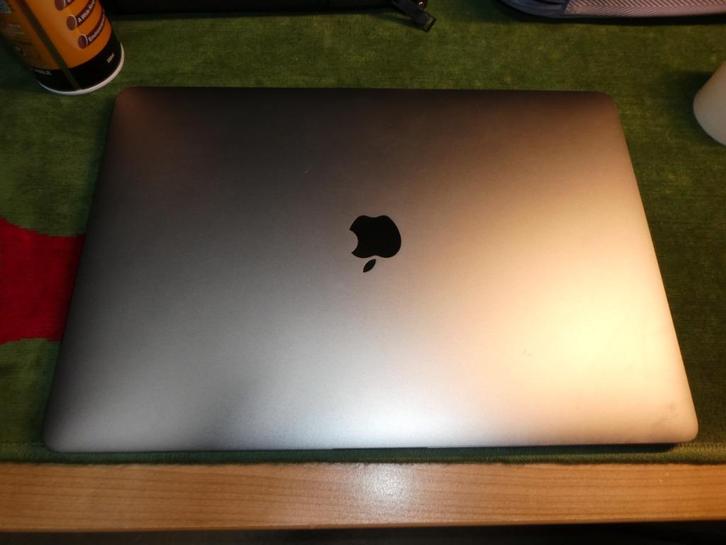 Macbook Pro 15 inch-2018, Computers en Software, Apple Macbooks, Zo goed als nieuw, MacBook Pro, 15 inch, 2 tot 3 Ghz, 256 GB