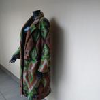 Veste d'hiver chaude. Fabriqué en Italie, Winterjas made in Italy, Envoi, Porté