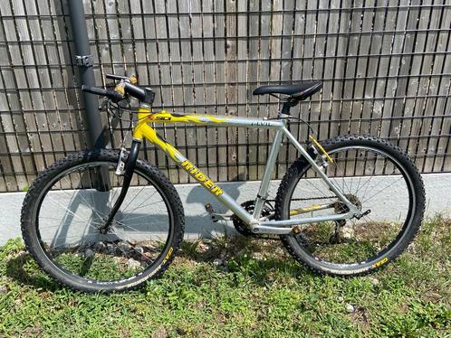 Kleine mountainbike voor heren - werkt nog prima, Fietsen en Brommers, Fietsen | Kinderfietsjes, Gebruikt, 20 inch of meer, Ophalen