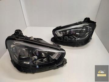 Mercedes W213 E-Klasse hefgrootlicht rechts licht links beschikbaar voor biedingen
