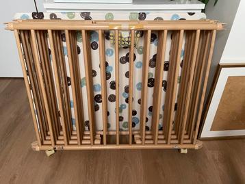 Geuther 97x75 opvouwbare box op wielen beschikbaar voor biedingen