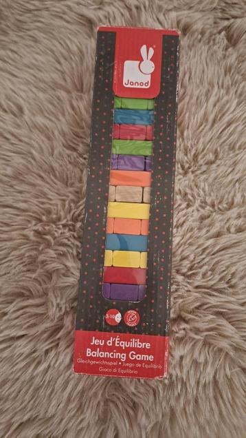 kleurrijke jenga beschikbaar voor biedingen