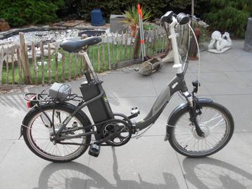 Te koop mooie vouwfiets SWYFF met probleem !! valt uit !!  beschikbaar voor biedingen