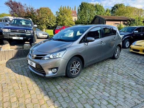 Verso 1.6 ess 1 er main Belge avec 71000 km, Autos, Toyota, Entreprise, Verso, ABS, Caméra de recul, Airbags, Bluetooth, Ordinateur de bord