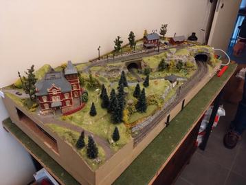 Hele mooie Diorama N Scale-netwerk 