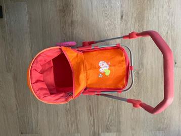 Poppenkinderwagen beschikbaar voor biedingen