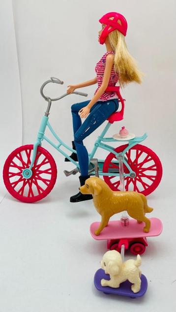 Barbie fiets met honden beschikbaar voor biedingen