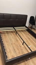 Lit a vendre, Enlèvement, Comme neuf