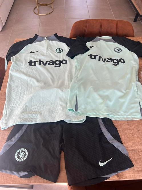 Nike Chelsea 2024 outfit, Sport en Fitness, Voetbal, Gebruikt, Trainingspak, Maat S