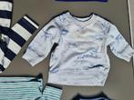grijze pull, trui met dinos 62, Enfants & Bébés, Vêtements de bébé | Taille 62, Enlèvement ou Envoi, Comme neuf