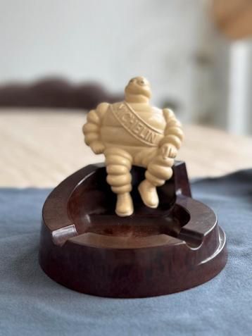 Oude MICHELIN reclame asbak beschikbaar voor biedingen
