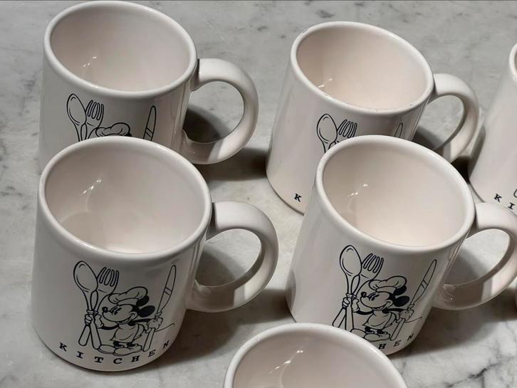 Tasses Boch Donaldson Disney 7 (set 21), Maison & Meubles, Cuisine | Vaisselle, Comme neuf, Enlèvement