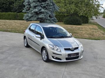 Toyota Auris 1.6i 1st Eig - 30.000 KM ** GPS - Bluetooth ** beschikbaar voor biedingen