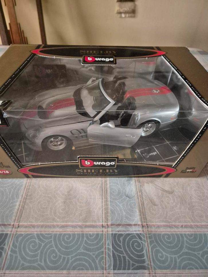 Shelby series 1 1998, Hobby en Vrije tijd, Modelauto's | 1:18, Zo goed als nieuw, Auto, Burago, Ophalen of Verzenden