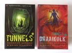 Tunnels 1 & 5 – Roderick Gordon & Brian Williams (lot), Livres, Livres pour enfants | Jeunesse | 13 ans et plus, Comme neuf, Roderick Gordon