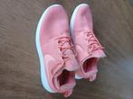 Nike 38-38.5 sneaker als nieuw, Kleding | Dames, Schoenen, Nike, Ophalen of Verzenden, Zo goed als nieuw, Roze
