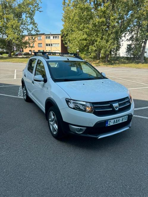 Dacia Sandero Stepway, Auto's, Dacia, Particulier, Sandero Stepway, Airconditioning, Diesel, Euro 6, Handgeschakeld, Wit, Zwart