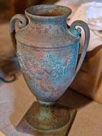 vase en bronze, Enlèvement