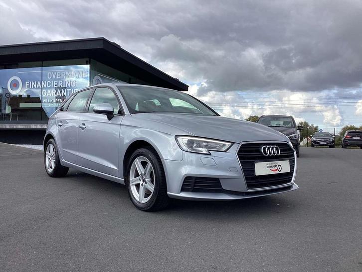 Audi A3 A3 1.0i/85000km/Trekhaak/Nav/Zetelverw/Pdc/Alu/LED, Auto's, Audi, Bedrijf, A3, ABS, Airbags, Airconditioning, Alarm, Bluetooth