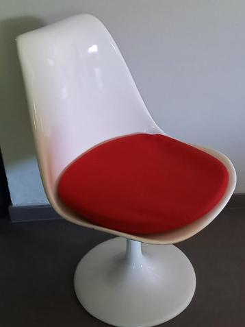 Stoel type Knoll tulip vintage design draaistoel bureaustoel beschikbaar voor biedingen