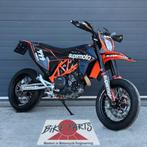 KTM SMC690R 2023, 13053km, 1j gar., Naked bike, Bedrijf, 12 t/m 35 kW, 690 cc