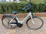 Mooie damesfiets van merk Minerva zo goed als nieuw., Fietsen en Brommers, Fietsen | Dames | Damesfietsen, Versnellingen, Ophalen of Verzenden