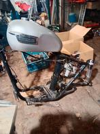 Triumph t140 Bonneville frame + onderdelen, Motoren