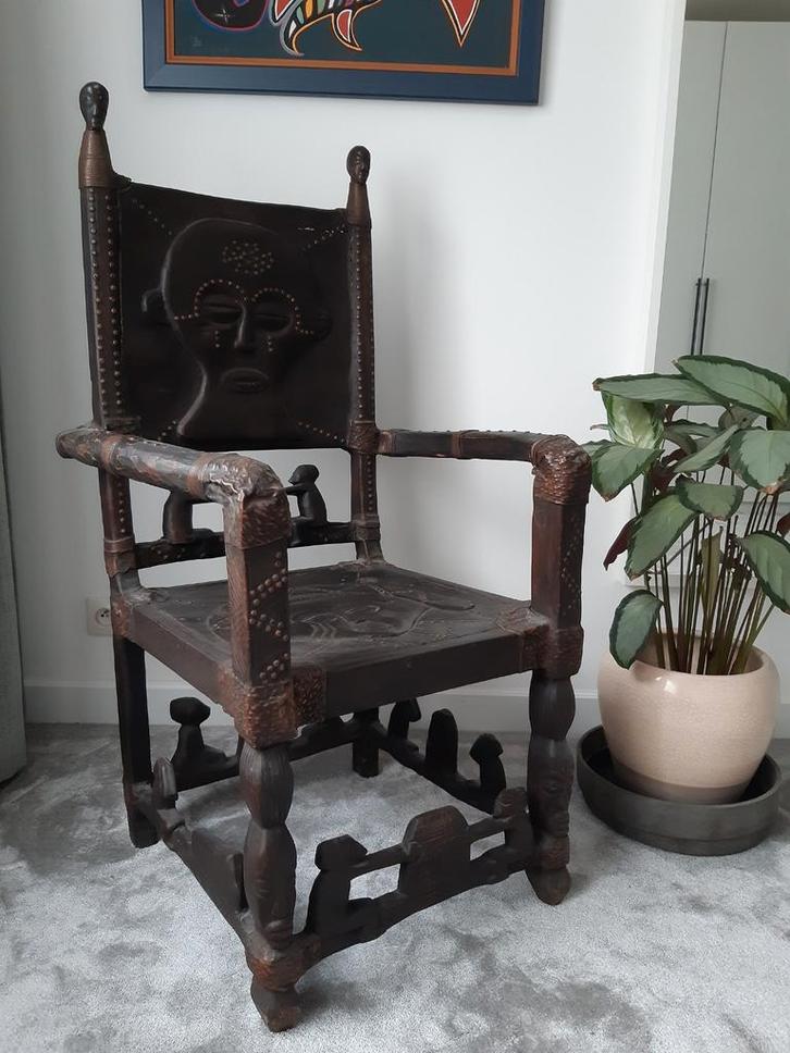 Chaise africaine "chef coutumier", Antiquités & Art, Curiosités & Brocante, Enlèvement