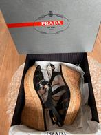 Belles chaussures compensées, Prada, 38 ans, Comme neuf, Noir, Prada, Enlèvement ou Envoi