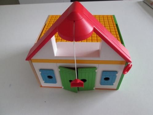 Playmobilhuisje 123 met5 poppetjes en meubeltjes, Kinderen en Baby's, Speelgoed | Playmobil, Zo goed als nieuw, Los Playmobil
