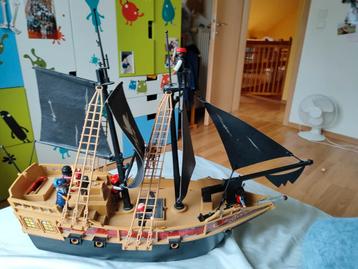Playmobil piratenschip  beschikbaar voor biedingen