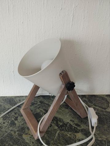 Lamp beschikbaar voor biedingen