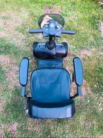 L & M Scootmobiel Opvouwbaar invalide vivo scooter mobil beschikbaar voor biedingen