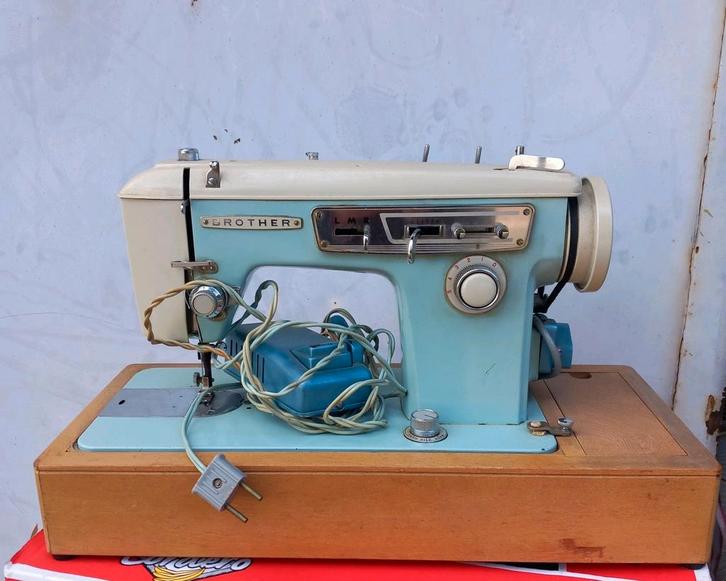 Antieke Brother naaimachine, Antiek en Kunst, Antiek | Naaimachines, Ophalen of Verzenden