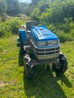 Tractor met klepelmaaier, trekhaak en vorklift, Ophalen