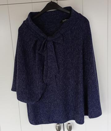 Rinascimento blauwe poncho met strik beschikbaar voor biedingen