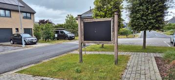 Gratis reclame panneel beschikbaar voor biedingen