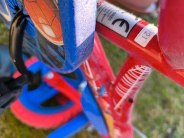 Fiets te koop beschikbaar voor biedingen
