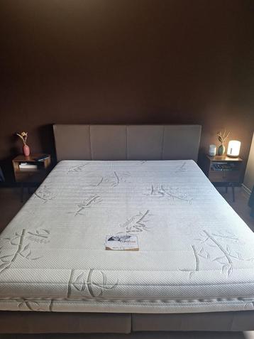 Boxspring 180 x 200 beschikbaar voor biedingen