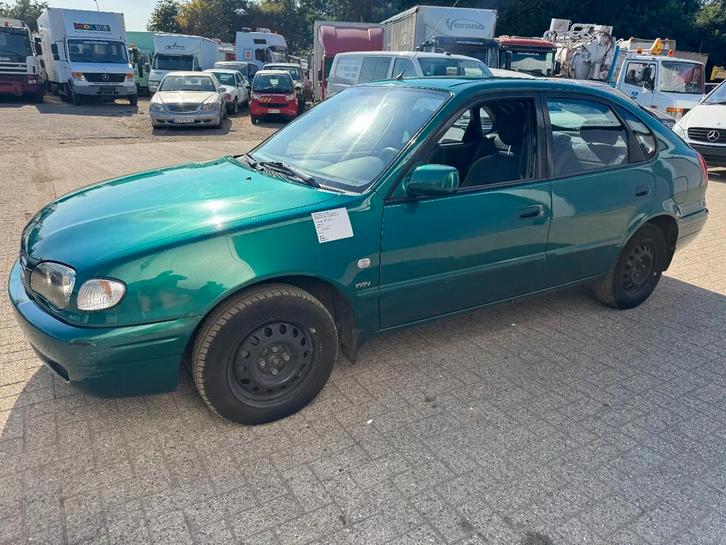Toyota Corolla *5DOORS-PETROL-BELGIAN CAR-1A* (bj 2001), Autos, Toyota, Entreprise, Achat, Corolla, Essence, Euro 3, Berline, 5 portes