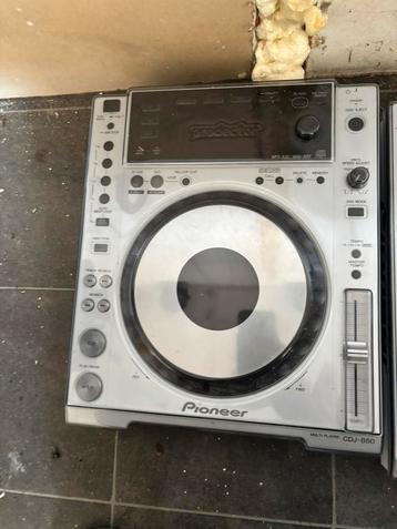 Pioneer cdj-850 exclusive witte kleur  beschikbaar voor biedingen