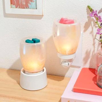 Te koop Scentsy mini warmer Perfect Pearl €15 NIEUW beschikbaar voor biedingen