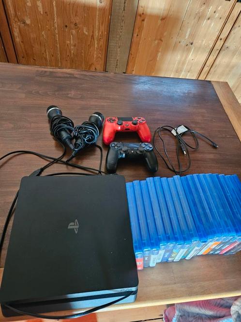 PS4 + 2 controllers + 2 microfoons + 17 games, Games en Spelcomputers, Spelcomputers | Sony PlayStation 4, Gebruikt, Ophalen