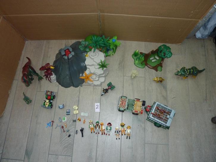 Grand ensemble de 7 dinos avec un véritable volcan n 2, Enfants & Bébés, Jouets | Playmobil, Comme neuf, Ensemble complet, Enlèvement ou Envoi
